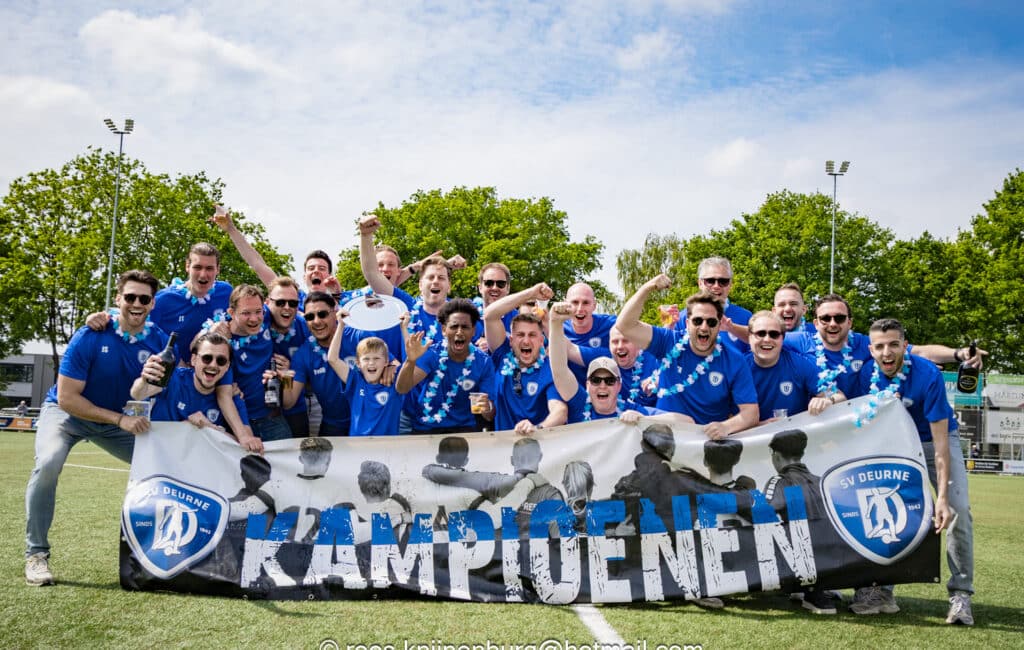 2026-05-10, SV Deurne 3 is kampioen!